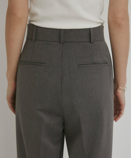 ANGIE(アンジー)の「ハイウエスト センタープレス スラックスパンツ(スラックス・レディース・杢グレー/ブラック/アイボリー・LARGE/MEDIUM/SMALL)」の17枚目の写真