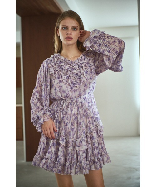 Estella.K(エステラケー)の「Zola Floral Dress ラッフルプリーツプリントミニマムドレス(ワンピース・レディース・パープル系/ブラック系・FREE)」の17枚目の写真