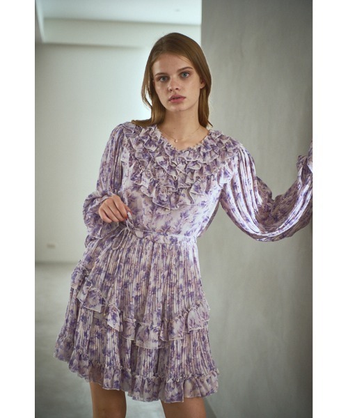 Estella.K(エステラケー)の「Zola Floral Dress ラッフルプリーツプリントミニマムドレス(ワンピース・レディース・パープル系/ブラック系・FREE)」の16枚目の写真