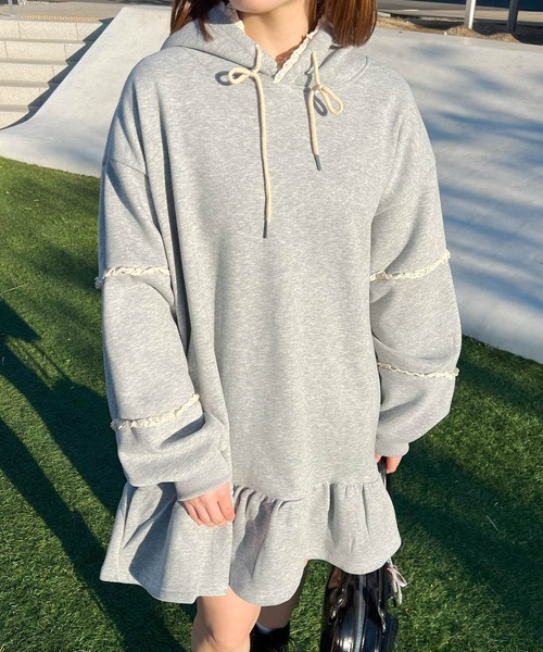 frunco（フランコ）の「スエットパーカーミニワンピース（ワンピース・レディース・ブラック/グレー・FREE）」の11枚目の写真