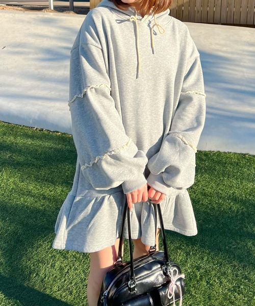 frunco（フランコ）の「スエットパーカーミニワンピース（ワンピース・レディース・ブラック/グレー・FREE）」の13枚目の写真