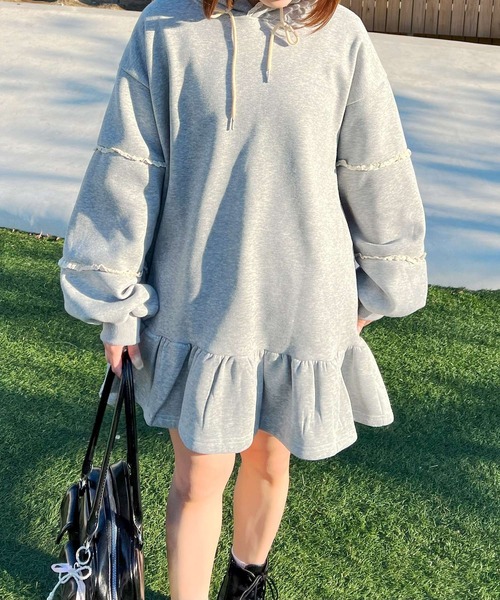 frunco（フランコ）の「スエットパーカーミニワンピース（ワンピース・レディース・ブラック/グレー・FREE）」の15枚目の写真