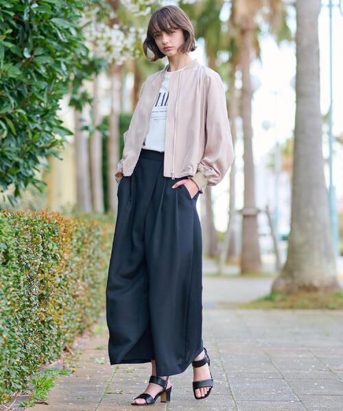 DRESSTERIOR(ドレステリア)の「【サステナブル】2WAYシルエットMA1(ブルゾン・レディース・ブラック/サンドベージュ・34/36/38)」の14枚目の写真