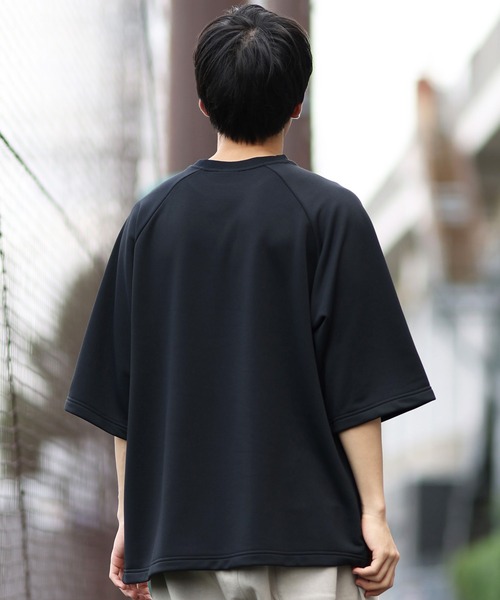 NEW ERA(ニューエラ)の「NEW ERA/ニューエラ 半袖Tシャツスウェット ワンポイント 速乾 14410162/14410163(スウェット・メンズ・ブラック/ベージュ・L/XXL/M/XL)」の14枚目の写真