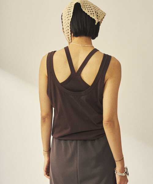 Whim Gazette(ウィムガゼット)の「【GEMINI】レイヤードノースリニット(ニット/セーター・レディース・ブラウン/ブラック・FREE)」の5枚目の写真