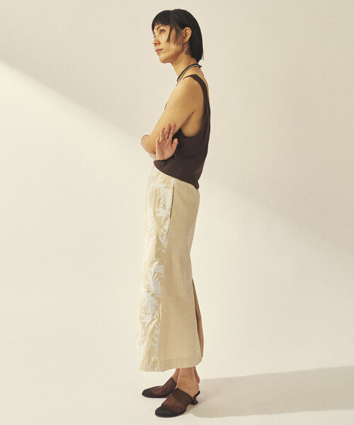 Whim Gazette(ウィムガゼット)の「【GEMINI】レイヤードノースリニット(ニット/セーター・レディース・ブラウン/ブラック・FREE)」の10枚目の写真