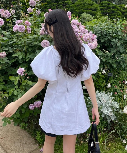 merrylatte（メリーラテ）の「バルーンスリーブデニムミニワンピ（ワンピース・レディース・インディゴブルー/ホワイト/ブラック・FREE）」の10枚目の写真