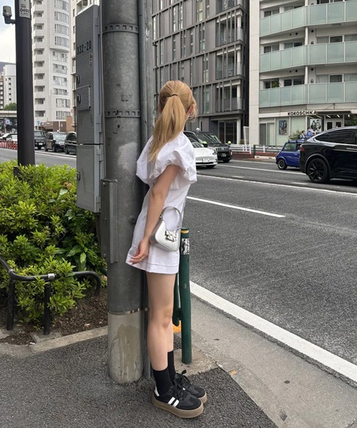 merrylatte（メリーラテ）の「バルーンスリーブデニムミニワンピ（ワンピース・レディース・インディゴブルー/ホワイト/ブラック・FREE）」の11枚目の写真