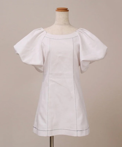 merrylatte（メリーラテ）の「バルーンスリーブデニムミニワンピ（ワンピース・レディース・インディゴブルー/ホワイト/ブラック・FREE）」の16枚目の写真