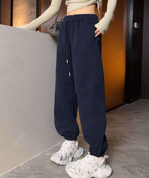 aimoha(アイモハ)の「シンプルカラフルパンツ(スウェットパンツ・レディース・ライトベージュ/ブラック/イエロー/ネイビー/レッド/ピンク/ライトグレー/ブルー・MEDIUM/LARGE)」の20枚目の写真