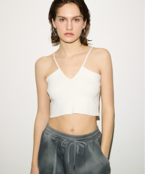 THROW by SLY（スローバイスライ）の「THROW CROP 2WAY HG CAMI クロップ ツーウェイ ハイゲージ キャミ（キャミソール・レディース・ホワイト/ブラウン/ブラック・FREE）」の2枚目の写真