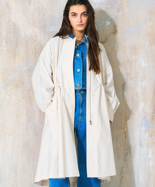 qualite（カリテ）の「エアリーライトツイルコート/春服/オフィスカジュアル/（トレンチコート・レディース・ネイビー/アイボリー・36/38）」の10枚目の写真