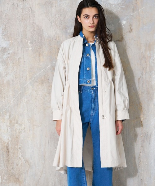 qualite（カリテ）の「エアリーライトツイルコート/春服/オフィスカジュアル/（トレンチコート・レディース・ネイビー/アイボリー・36/38）」の8枚目の写真