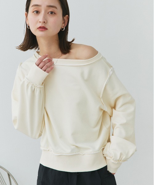 ad thie（アドティエ）の「アウトシーム オフショル スウェットプルオーバー（スウェット・レディース・チャコール/アイボリー/杢グレー・FREE）」の19枚目の写真
