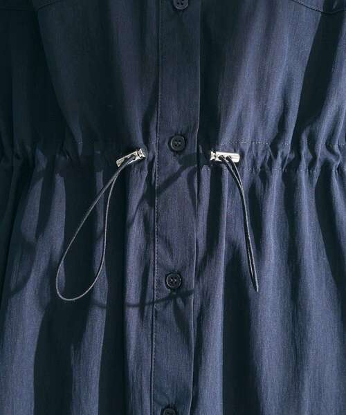 Green　Parks（グリーンパークス）の「ミディ丈ミリタリーシャツワンピース（シャツワンピース・レディース・カーキ/ブルー/ホワイト系その他2/ダークネイビー・FREE）」の14枚目の写真