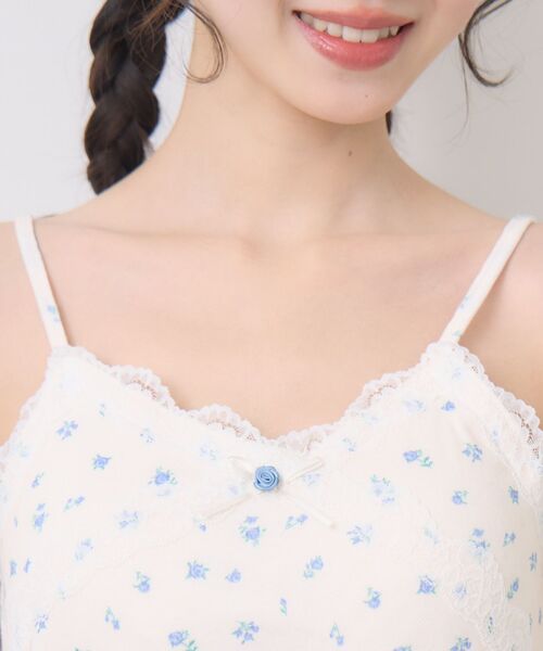 ems excite(エムズエキサイト)の「【新色追加】アソートレース付きキャミ(キャミソール・レディース・ブラック系その他/オフホワイト/ブルー系その他/レッド系その他・FREE)」の12枚目の写真