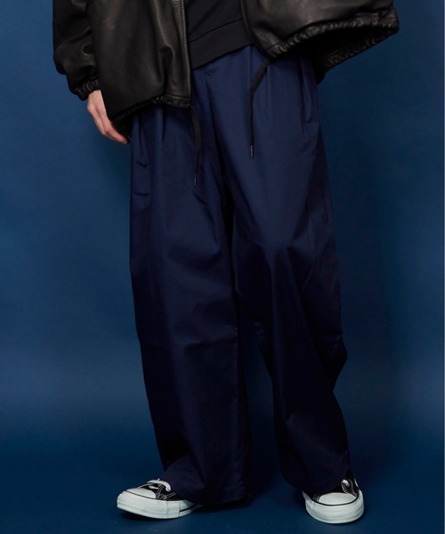 unrelaxing（アンリラクシング）の「ツータックボリュームワイドスラックス（スラックス・メンズ・ネイビー/ブラック・マルチサイズ）」の20枚目の写真