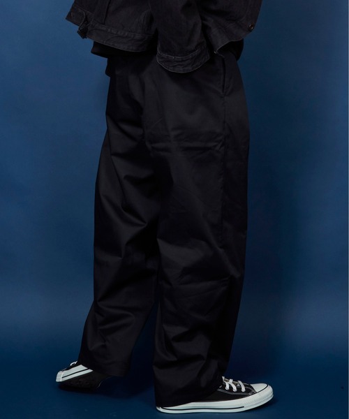 unrelaxing（アンリラクシング）の「ツータックボリュームワイドスラックス（スラックス・メンズ・ネイビー/ブラック・マルチサイズ）」の19枚目の写真