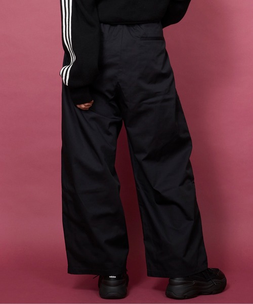 unrelaxing（アンリラクシング）の「ツータックボリュームワイドスラックス（スラックス・メンズ・ネイビー/ブラック・マルチサイズ）」の9枚目の写真