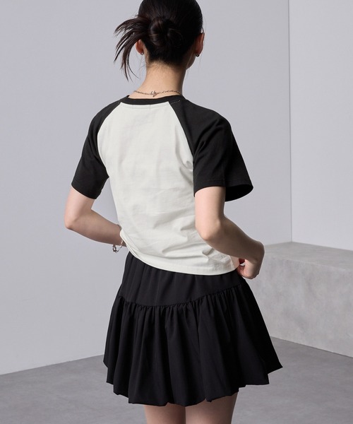 nui nullu(ヌイヌル)の「【nui nullu】サイドシャーリングリボンキーネックナンバリングラグランTシャツ(Tシャツ/カットソー・レディース・ネイビー/チャコールグレー/ブラック/ワイン/サックスブルー・FREE)」の16枚目の写真