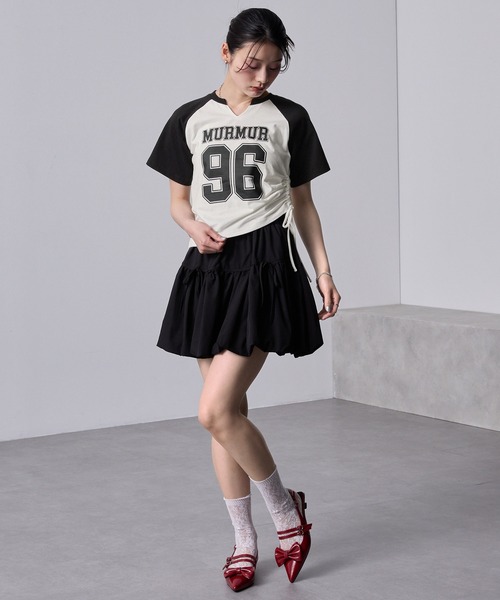 nui nullu(ヌイヌル)の「【nui nullu】サイドシャーリングリボンキーネックナンバリングラグランTシャツ(Tシャツ/カットソー・レディース・ネイビー/チャコールグレー/ブラック/ワイン/サックスブルー・FREE)」の20枚目の写真