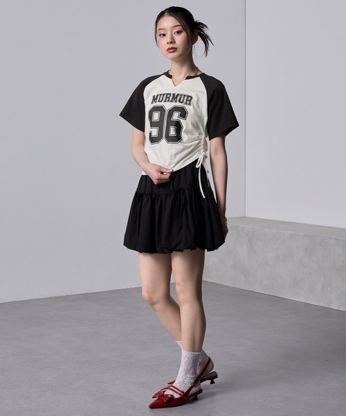 nui nullu(ヌイヌル)の「【nui nullu】サイドシャーリングリボンキーネックナンバリングラグランTシャツ(Tシャツ/カットソー・レディース・ネイビー/チャコールグレー/ブラック/ワイン/サックスブルー・FREE)」の21枚目の写真