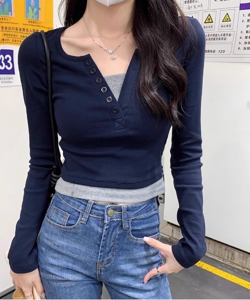 gossip!ロサンゼルス(ゴシップロサンゼルス)の「Y2K バイカラーニットトップス(Tシャツ/カットソー・レディース・ブラック/ネイビー・FREE)」の2枚目の写真