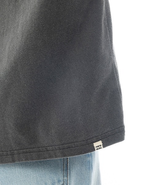 BILLABONG（ビラボン）の「BILLABONG レディース ARCH LOGO PIGMENT WIDE LOOSE CROPPED TEE Tシャツ 【2025年春夏モデル】/ビラボンロゴバックプリントクロップド丈半袖Tシャツ（Tシャツ/カットソー・レディース・ホワイト/オフホワイト/ブルー系その他/オレンジ系その他・MEDIUM）」の11枚目の写真