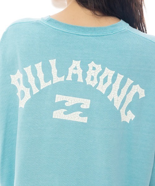 BILLABONG（ビラボン）の「BILLABONG レディース ARCH LOGO PIGMENT WIDE LOOSE CROPPED TEE Tシャツ 【2025年春夏モデル】/ビラボンロゴバックプリントクロップド丈半袖Tシャツ（Tシャツ/カットソー・レディース・ホワイト/オフホワイト/ブルー系その他/オレンジ系その他・MEDIUM）」の14枚目の写真