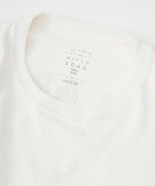 BILLABONG（ビラボン）の「BILLABONG レディース ARCH LOGO PIGMENT WIDE LOOSE CROPPED TEE Tシャツ 【2025年春夏モデル】/ビラボンロゴバックプリントクロップド丈半袖Tシャツ（Tシャツ/カットソー・レディース・ホワイト/オフホワイト/ブルー系その他/オレンジ系その他・MEDIUM）」の18枚目の写真