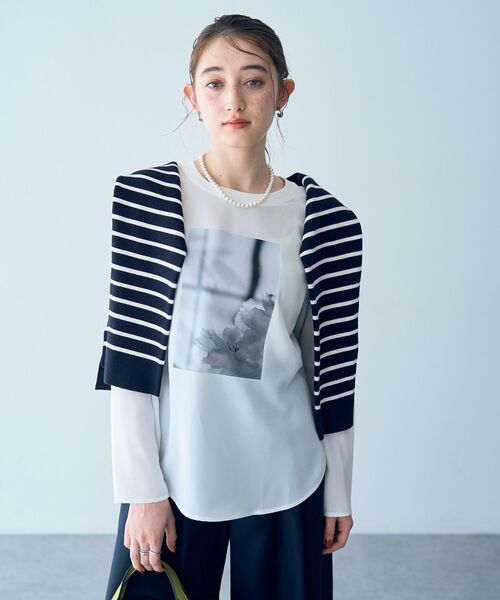 YECCA VECCA(イェッカヴェッカ)の「フォトプリントジョーゼットTee(Tシャツ/カットソー・レディース・ライトグレー/オフホワイト・FREE)」の9枚目の写真