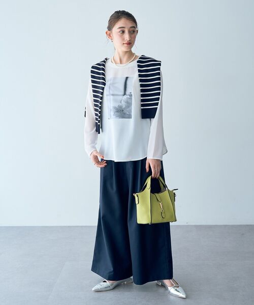 YECCA VECCA(イェッカヴェッカ)の「フォトプリントジョーゼットTee(Tシャツ/カットソー・レディース・ライトグレー/オフホワイト・FREE)」の10枚目の写真