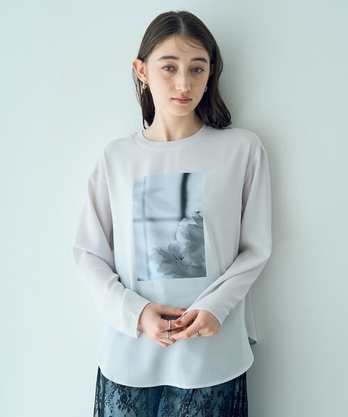 YECCA VECCA(イェッカヴェッカ)の「フォトプリントジョーゼットTee(Tシャツ/カットソー・レディース・ライトグレー/オフホワイト・FREE)」の17枚目の写真