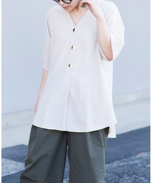 OSMOSIS(オズモーシス)の「【WEB限定アイテム】バックタックブラウス(シャツ/ブラウス・レディース・アイボリー/ブラック・ONE SIZE)」の10枚目の写真