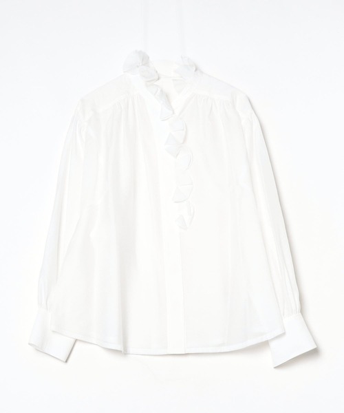 RUMCHE(ラムシェ)の「Half Moon Ruffle Blouse / ハーフムーンラッフルブラウス(シャツ/ブラウス・レディース・ホワイト/ブラック・FREE)」の3枚目の写真