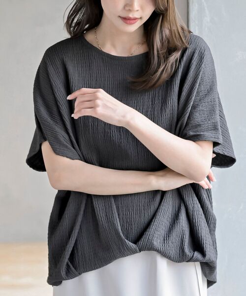 rps（アールピーエス）の「シャーリングドビー裾タックドルマンプルオーバー（その他トップス・レディース・チャコールグレー/ブラック/アイボリー・フリー）」の8枚目の写真