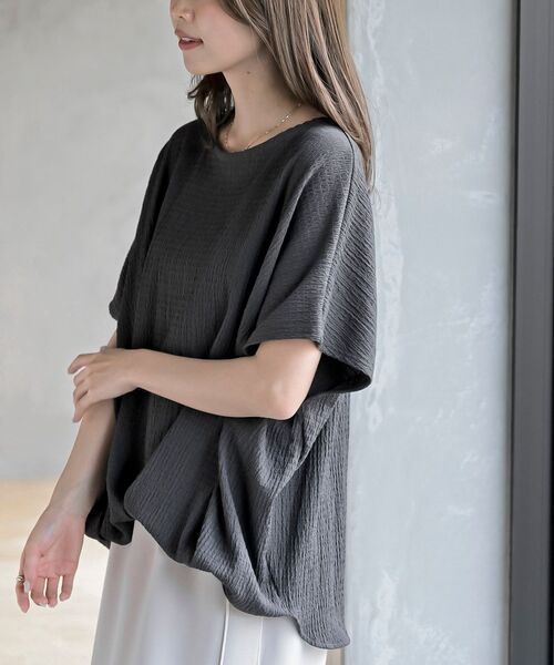 rps（アールピーエス）の「シャーリングドビー裾タックドルマンプルオーバー（その他トップス・レディース・チャコールグレー/ブラック/アイボリー・フリー）」の9枚目の写真