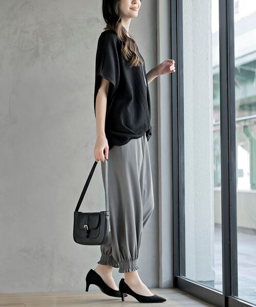 rps（アールピーエス）の「シャーリングドビー裾タックドルマンプルオーバー（その他トップス・レディース・チャコールグレー/ブラック/アイボリー・フリー）」の15枚目の写真