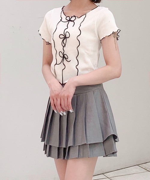 SHEPP(シープ)の「フリルスリーブが愛らしさUP♪リボンデザインで魅せる。フロント リボン メロー フリル 配色 トップス 半袖T(Tシャツ/カットソー・レディース・ホワイト/ブラック/サックスブルー/ピンク/イエロー・F)」の10枚目の写真