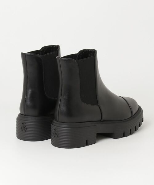 STUART WEITZMAN（スチュアートワイツマン）の「STUART WEITZMAN NOLITA CHELSEA BOOTIE スチュアート・ワイツマン ノリータ チェルシー サイドゴア ブーツ（ブーツ・レディース・ブラック・36.5/37/37.5/36/35/38.5/38/35.5）」の2枚目の写真