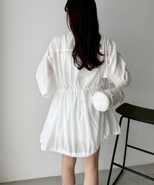 one after another NICE CLAUP（ワンアフターアナザーナイスクラップ）の「シアーリボンマウンテンパーカー（マウンテンパーカー・レディース・オフホワイト/ネイビー・FREE）」の9枚目の写真