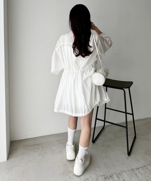 one after another NICE CLAUP（ワンアフターアナザーナイスクラップ）の「シアーリボンマウンテンパーカー（マウンテンパーカー・レディース・オフホワイト/ネイビー・FREE）」の8枚目の写真