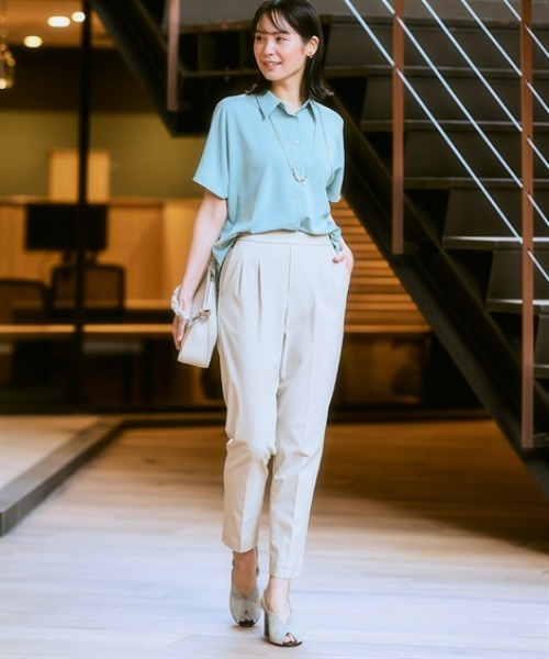 7days Life Styling(セブンデイズライフスタイリング)の「【接触冷感/UVカット】ドライタッチストレッチテーパードパンツ(スラックス・レディース・イエロー/ベージュ/ブラック・S/M/L/LL/3L)」の10枚目の写真