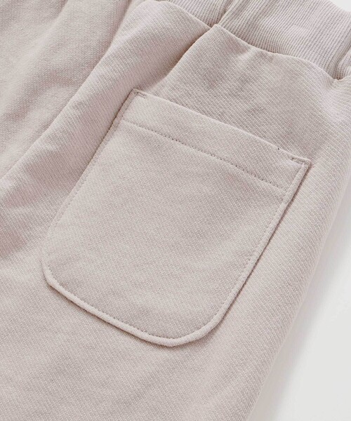 BeBe（ベベ）の「ミニウラケウエストリブハーフパンツ(80~150cm)（スウェットパンツ・キッズ・ベージュ/ネイビー・130cm/140cm/150cm）」の7枚目の写真