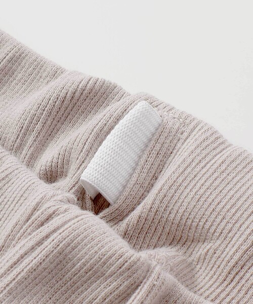 BeBe（ベベ）の「ミニウラケウエストリブハーフパンツ(80~150cm)（スウェットパンツ・キッズ・ベージュ/ネイビー・130cm/140cm/150cm）」の4枚目の写真