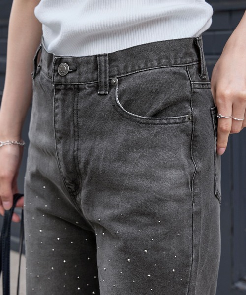 MONO-MART（モノマート）の「ラインストーンヴィンテージライクフレアデニムパンツ（デニムパンツ・レディース・サックスブルー/ブラック/ライトインディゴブルー/グレー・S/M/L）」の9枚目の写真