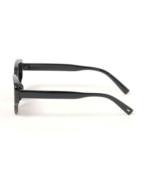 LAND MUSEUM（ランドミュージアム）の「LAND MUSEUM／オーバルキャットグラス（サングラス・メンズ・ブラック・FREE）」の2枚目の写真