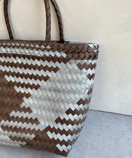 DouDou(ドゥドゥ)の「マルシェバッグ(ショルダーバッグ・レディース・ブラウン/ブラック・FREE)」の10枚目の写真