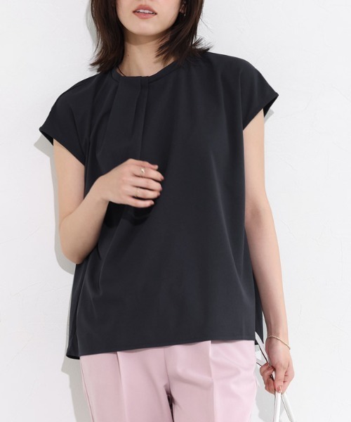 Pierrot(ピエロ)の「【接触冷感/UV/ウォッシャブル】タイ風フレンチスリーブTブラウス(シャツ/ブラウス・レディース・ブラック/グレー/オフホワイト/ブルー/ネイビー・M/L)」の1枚目の写真