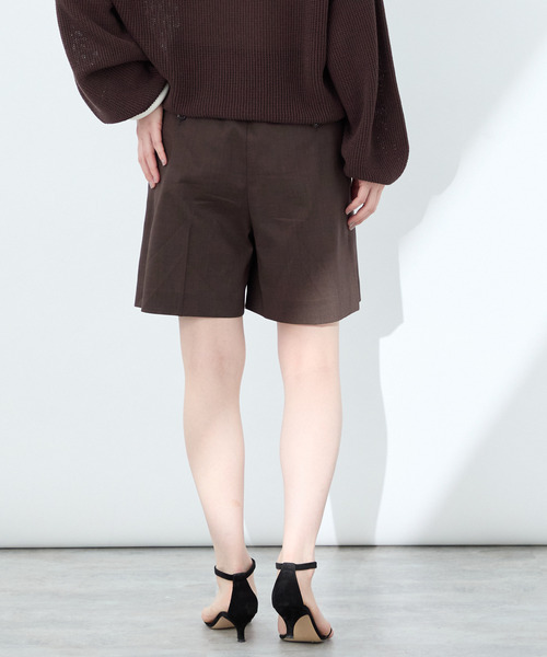 VERMEIL par iena(ヴェルメイユパーイエナ)の「ラミーストレッチショートパンツ(その他パンツ・レディース・ブラック/ブラウン・38/36)」の19枚目の写真